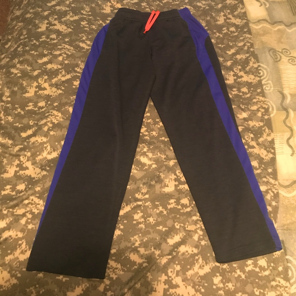 Boys champion L(12-14) jogger pants